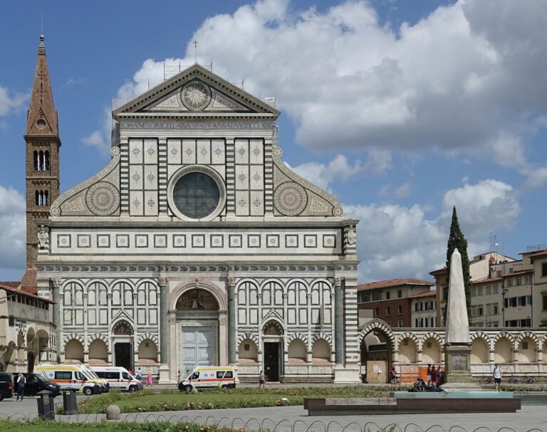 Where to Store Luggage in Florence: All Your Options Compared
